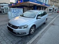 Gebraucht VW Passat 140 PS (102 kW) 2012 Silber Kombi