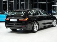 Gebraucht BMW 330e Advantage 184 PS (135 kW) 2020 Schwarz Kombi
