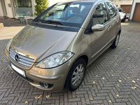 Gebraucht Mercedes A150 95 PS (69 kW) 2004 Gold Kleinwagen