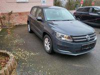 Gebraucht VW Tiguan 122 PS (89 kW) 2015 Grau SUV