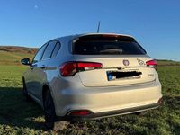 Gebraucht Fiat Tipo 120 PS (88 kW) 2016 Silber Limousine