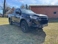 Neu Isuzu D-Max 163 PS (119 kW) 2025 Onyx black mica perleffekt Pickup