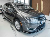 Gebraucht Chrysler Pacifica Touring 291 PS (214 kW) 2018 Grau Kombi