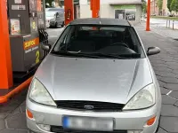 Gebraucht Ford Focus 90 PS (66 kW) 1999 Grau Limousine