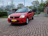 Second-hand Renault Clio II 55 CP (40 kW) 2011 Roșu Hatchback