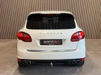 Gebraucht Porsche Cayenne Turbo 500 PS (367 kW) 2010 Weiß SUV