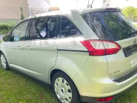 Gebraucht Ford Grand C-Max Titanium 120 PS (88 kW) 2019 Silber Van / Kleinbus