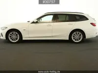 Gebraucht BMW 320e Shadowline 204 PS (150 kW) 2022 Weiß Kombi