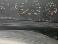 Używany Mercedes E220 150 KM (110 kW) 1993 Czarny Kombi
