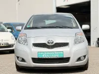 Gebraucht Toyota Yaris Edition 99 PS (72 kW) 2011 Silber Kleinwagen