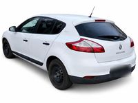 Gebraucht Renault Mégane 110 PS (80 kW) 2011 Weiß Limousine