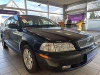 Gebraucht Volvo V40 Standard 122 PS (89 kW) 2002 Schwarz Kombi