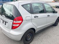Gebraucht Mercedes A180 109 PS (80 kW) 2006 Silber Kleinwagen