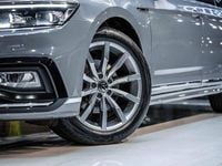 Occasion VW Passat R-line 150 ch (110 kW) 2023 Gris Break