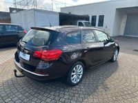 Gebraucht Opel Astra 116 PS (85 kW) 2013 Braun Kombi