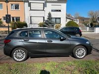 Gebraucht BMW 116 Advantage 116 PS (85 kW) 2020 Grau Kleinwagen