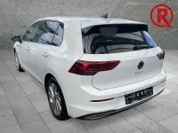 Gebraucht VW Golf VIII Style 150 PS (110 kW) 2023 Weiss Limousine