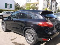 Second-hand Porsche Cayenne 245 CP (180 kW) 2012 Negru SUV
