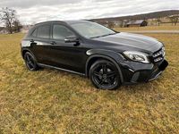 Gebraucht Mercedes GLA200 156 PS (114 kW) 2018 Schwarz SUV