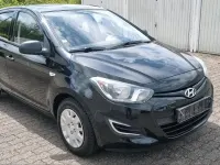 Gebraucht Hyundai i20 80 PS (58 kW) 2013 Schwarz Kleinwagen