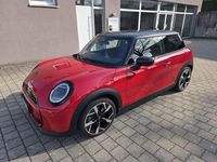 Gebraucht Mini Cooper Classic 156 PS (114 kW) 2024 Rot Kleinwagen