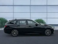 Gebraucht BMW 318 Sport Line 150 PS (110 kW) 2023 Saphirschwarz Kombi