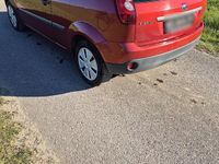 Gebraucht Ford Fiesta 60 PS (44 kW) 2006 Rot Kleinwagen