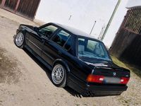 Gebraucht BMW 325 170 PS (125 kW) 1989 Schwarz Limousine