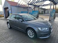 Gebraucht Audi A3 Attraction 110 PS (80 kW) 2015 Grau Limousine