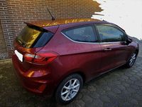 Gebraucht Ford Fiesta Titanium 100 PS (73 kW) 2018 Rot Kleinwagen