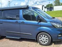 Gebraucht Ford Transit Custom Nugget 130 PS (95 kW) 2022 Blau Van / Kleinbus