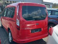 Gebraucht Ford Tourneo Connect Titanium 101 PS (74 kW) 2018 Rot Van / Kleinbus