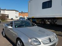 Gebraucht Mercedes SLK230 197 PS (144 kW) 1997 Silber Cabrio