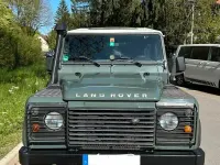 Gebraucht Land Rover Defender 122 PS (89 kW) 2010 Grün Kombi
