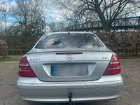 Gebraucht Mercedes E220 Avantgarde 150 PS (110 kW) 2005 Silber Limousine