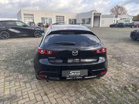 Neu Mazda 3 140 PS (102 kW) 2025 Schwarz Limousine
