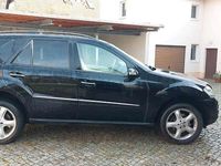 Gebraucht Mercedes ML320 224 PS (164 kW) 2008 Schwarz SUV