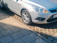 Gebraucht Ford Focus 90 PS (66 kW) 2010 Silber Kombi