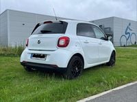 Gebraucht Smart ForFour Passion 90 PS (66 kW) 2017 Weiß Kleinwagen