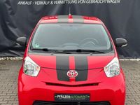 Gebraucht Toyota iQ 68 PS (50 kW) 2009 Rot Kleinwagen