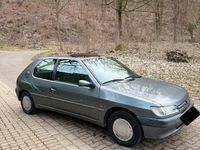 Gebraucht Peugeot 306 88 PS (64 kW) 1997 Grau Coupé