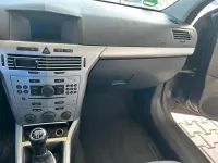 Gebraucht Opel Astra 140 PS (102 kW) 2009 Schwarz Coupé