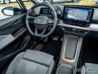 Gebraucht Cupra Born 150 kW (204 PS) 2024 Glacial white metallic Kleinwagen
