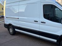 Gebraucht Ford Transit 170 PS (125 kW) 2023 Weiß Limousine