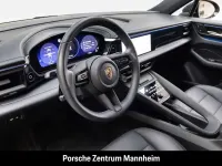 Gebraucht Porsche Macan 408 PS (300 kW) 2025 Tiefschwarzmetallic SUV