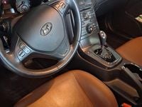 Gebraucht Hyundai Genesis 303 PS (222 kW) 2012 Rot Coupé