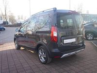 Gebraucht Dacia Dokker Stepway 131 PS (96 kW) 2021 Grau Van / Kleinbus