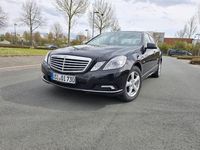 Gebraucht Mercedes E200 Elegance 184 PS (135 kW) 2010 Schwarz Limousine