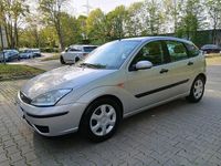 Second-hand Ford Focus 101 CP (74 kW) 2003 Argintiu Berlinǎ