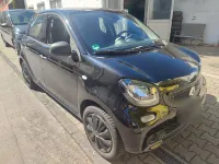 Używany Smart ForFour 71 KM (52 kW) 2018 Czarny Hatchback